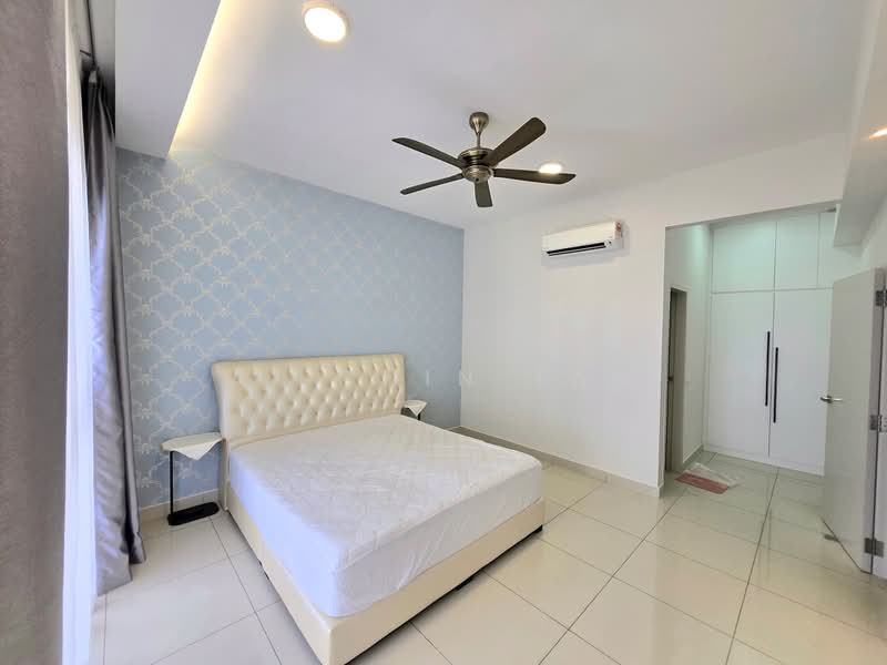 Kediaman Servis untuk Dijual di Setia City Residences - Ai Chin Tan - Bedroom - PropertyGuru.com.my