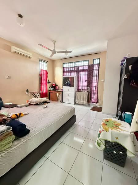 Semi-Detached House for Sale in Mutiara Rini (Skudai) - Terry Tan - Bedroom - PropertyGuru.com.my