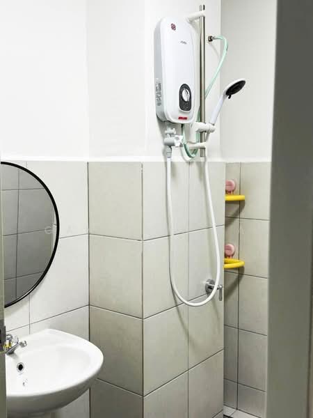 Condominium for Rent at Fairview Residence - Gan Chun Kai - Bathroom - PropertyGuru.com.my