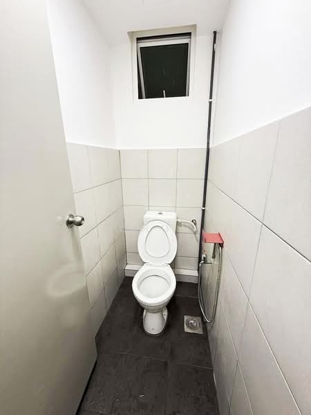 Condominium for Rent at Fairview Residence - Gan Chun Kai - Bathroom - PropertyGuru.com.my