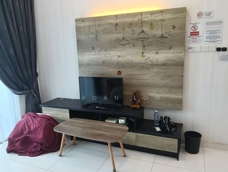 Kediaman Servis untuk Disewa di Skypod Residence - Jordan Low - Living Room - PropertyGuru.com.my