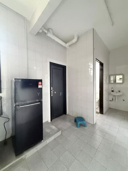 Rumah Teres 2-Tingkat untuk Dijual di Taman Skudai Baru (Skudai) - YC Fung - Kitchen - PropertyGuru.com.my