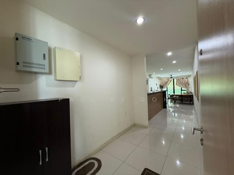 Pangsapuri untuk Dijual di Impiana - Pauline Goh - Entrance - PropertyGuru.com.my