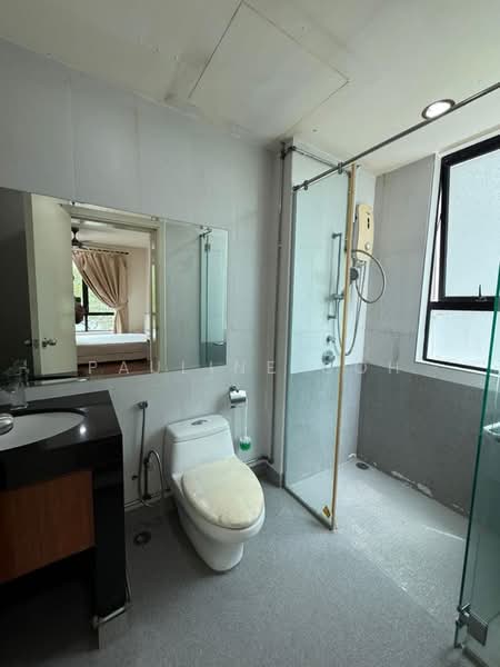 Pangsapuri untuk Dijual di Impiana - Pauline Goh - Bathroom - PropertyGuru.com.my