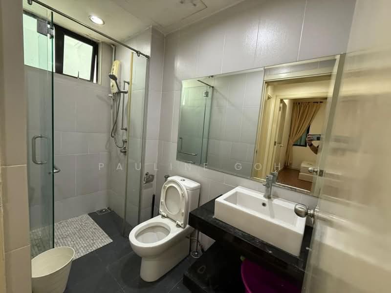 Pangsapuri untuk Dijual di Impiana - Pauline Goh - Bathroom - PropertyGuru.com.my