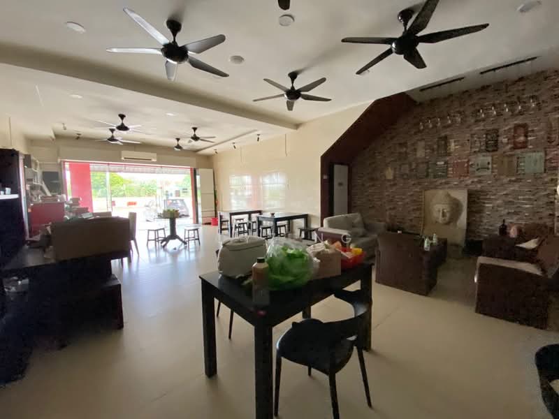 Shop for Sale in Kempas (Johor Bahru) - Royz Ng - Interior - PropertyGuru.com.my