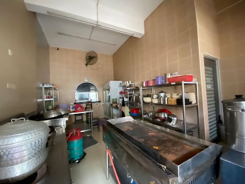 Shop for Sale in Kempas (Johor Bahru) - Royz Ng - Kitchen - PropertyGuru.com.my