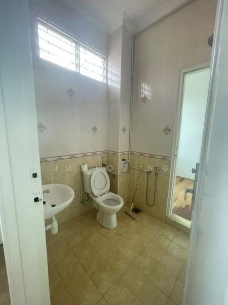 Rumah Teres 2-Tingkat untuk Disewa di casa Permai (Tanjung Bungah) - Javios Ng - Bathroom - PropertyGuru.com.my