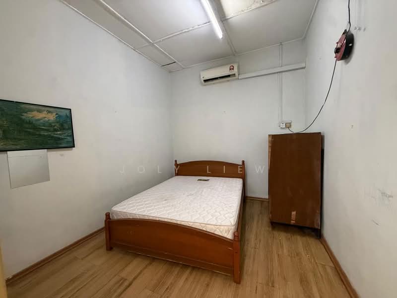 1-storey Terraced House for Sale in Taman Midah (Cheras) - Joly Liew - Bedroom - PropertyGuru.com.my