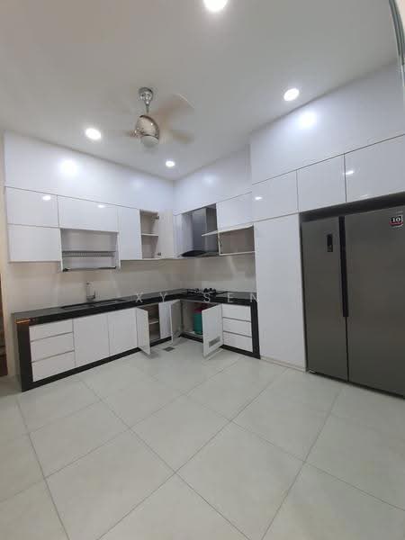 Bungalow House for Rent in Tebrau (Johor) - XY Sen - Kitchen - PropertyGuru.com.my
