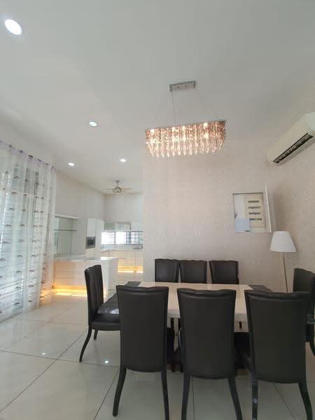 Bungalow House for Rent in Tebrau (Johor) - XY Sen - Dining Room - PropertyGuru.com.my
