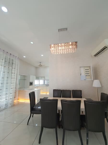 Bungalow House for Rent in Taman Desa Tebrau (Tebrau) - XY Sen - Dining Room - PropertyGuru.com.my