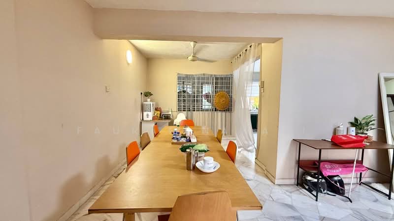 Condominium for Sale at Sri Sentosa Condominium - Fauran Nawawi - Dining Room - PropertyGuru.com.my