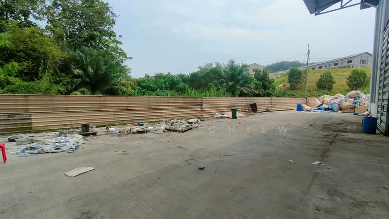 Komersial Berkembar untuk Dijual di Bandar Country Homes (Rawang) - Dexter Chiew - Exterior - PropertyGuru.com.my
