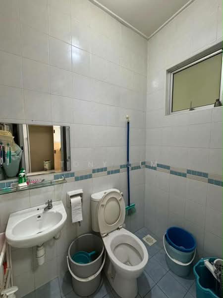 2-storey Terraced House for Rent in Austin (Johor Bahru) - Tony Lim - Bathroom - PropertyGuru.com.my