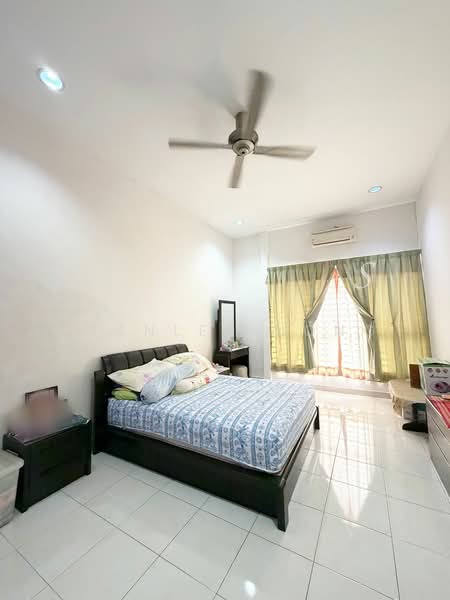 2-storey Terraced House for Sale in Setia Indah (Setia Alam) - Stanley Hong - Bedroom - PropertyGuru.com.my