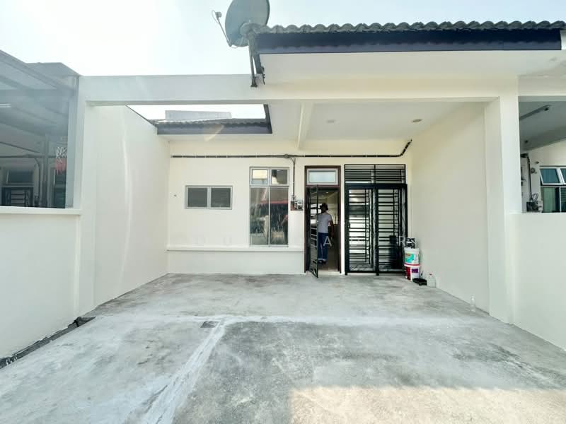 1-storey Terraced House for Sale in Bandar Saujana Putra (Tanjong Duabelas) - Abdul Qadir - PropertyGuru.com.my