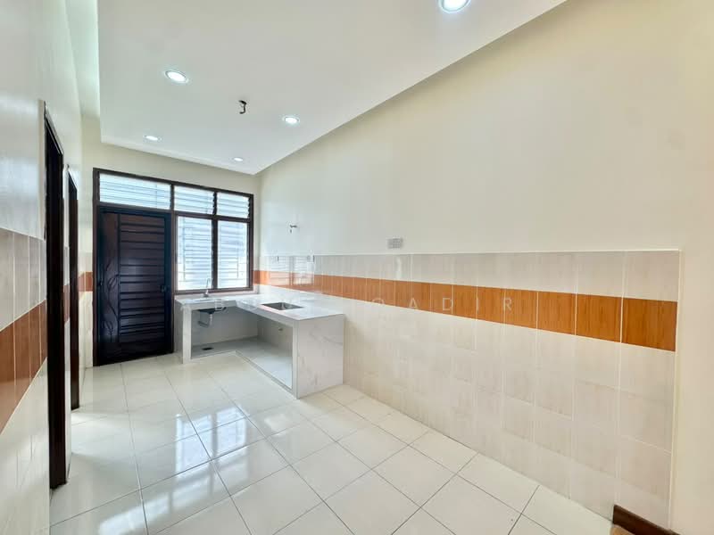1-storey Terraced House for Sale in Bandar Saujana Putra (Tanjong Duabelas) - Abdul Qadir - PropertyGuru.com.my