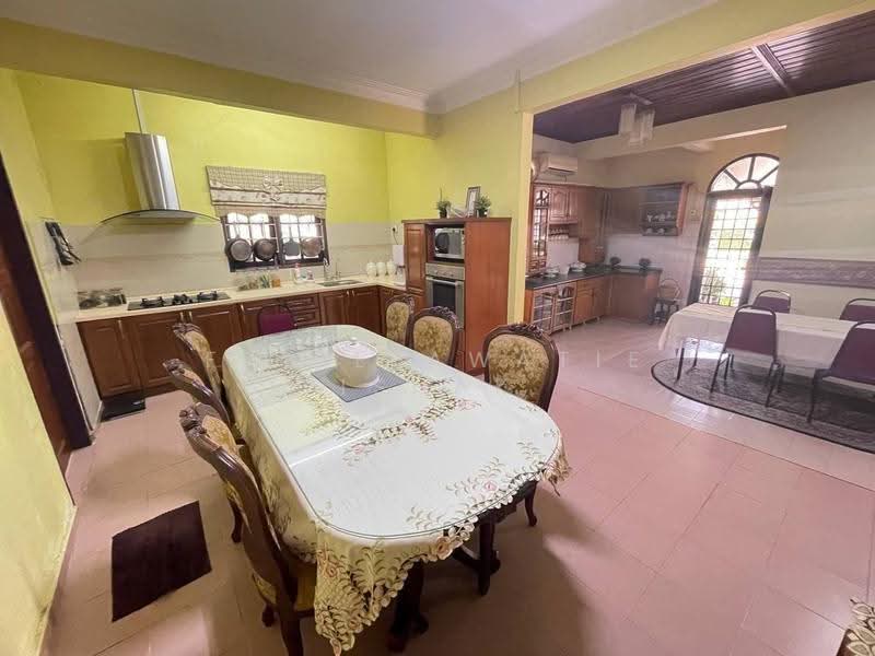 Bungalow House untuk Dijual di Banggul (Terengganu) - Fazielawatie Ishak - Kitchen - PropertyGuru.com.my
