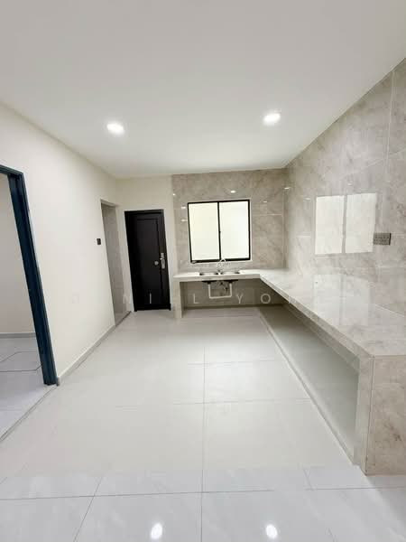 Rumah Teres 2-Tingkat untuk Dijual di Johor Bahru (Johor) - Daniel Yong - Kitchen - PropertyGuru.com.my
