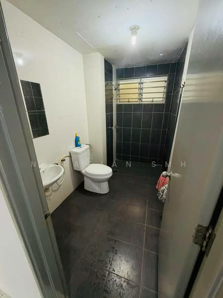 Condominium for Rent at Symphony Heights (Simfoni Heights) - Norafian SMH - Bathroom - PropertyGuru.com.my
