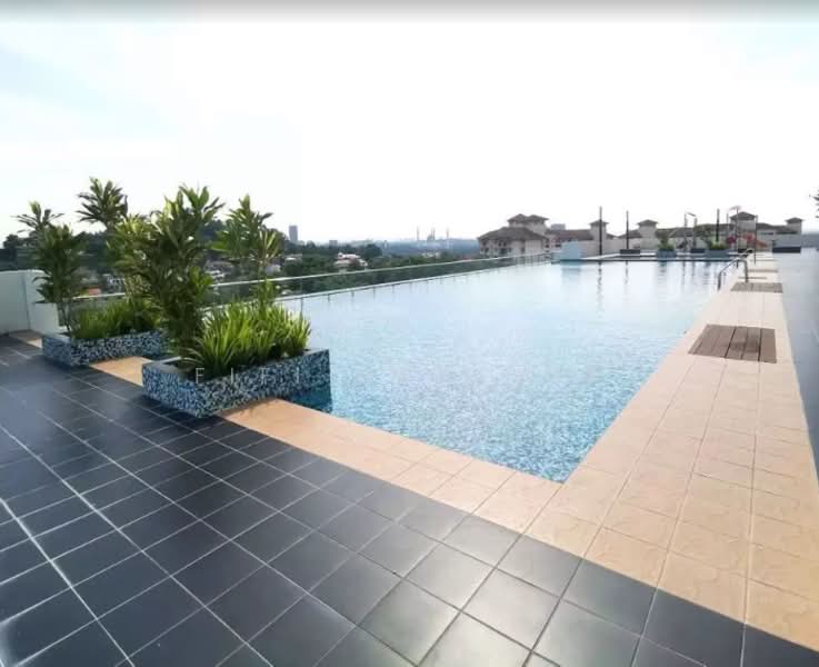 Kondominium untuk Dijual di Puncak 7 - Fifi Natasya - Pool - PropertyGuru.com.my