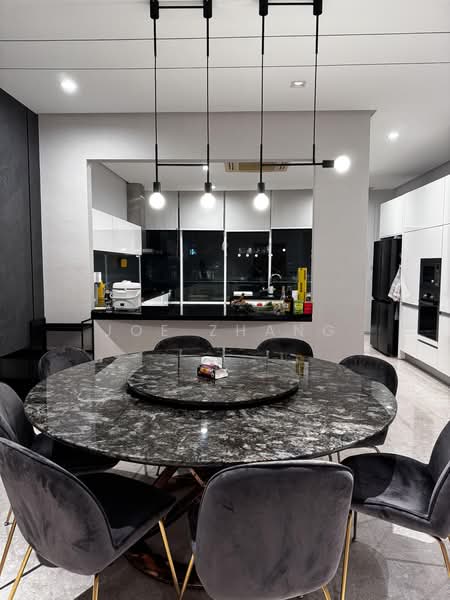 Kediaman Servis untuk Disewa di The Oval - Joe Zhang Tiew - Dining Room - PropertyGuru.com.my