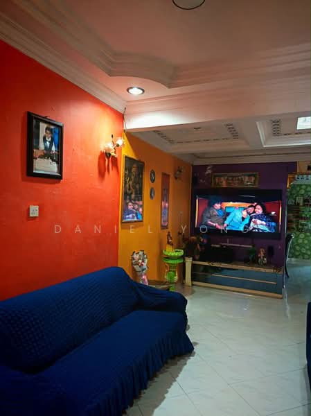 Rumah Teres 1-Tingkat untuk Dijual di Taman Universiti (Skudai) - Daniel Yong - Living Room - PropertyGuru.com.my