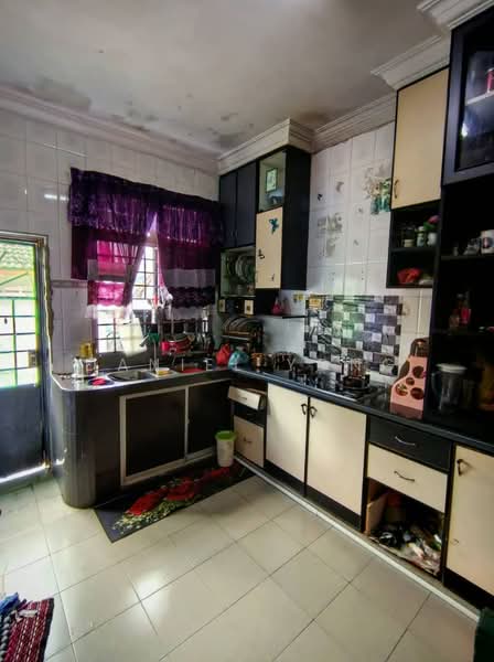 Rumah Teres 1-Tingkat untuk Dijual di Taman Universiti (Skudai) - Daniel Yong - Kitchen - PropertyGuru.com.my