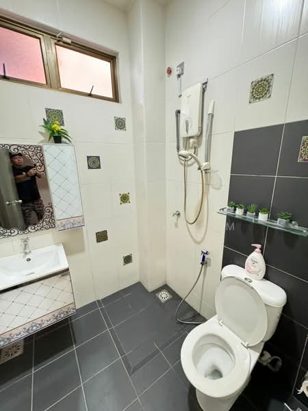 Semi-Detached House for Sale in Johor Bahru (Johor) - Rueben Lim - Bathroom - PropertyGuru.com.my