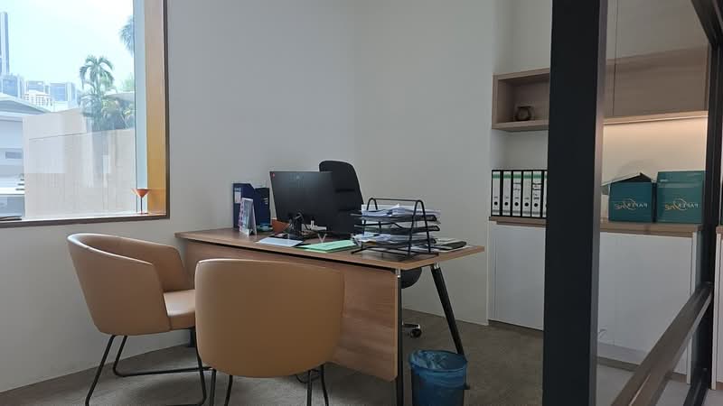 Office for Sale in KLCC (KL City Centre) - Lyn . - Study - PropertyGuru.com.my