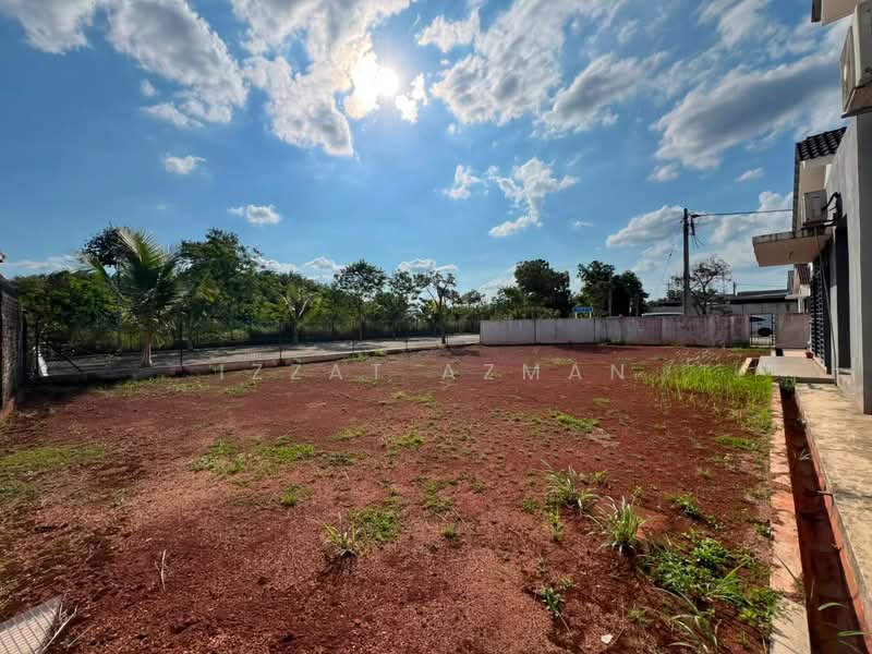 Semi-Detached House for Sale in Kuantan (Pahang) - Izzat Azman - Exterior - PropertyGuru.com.my