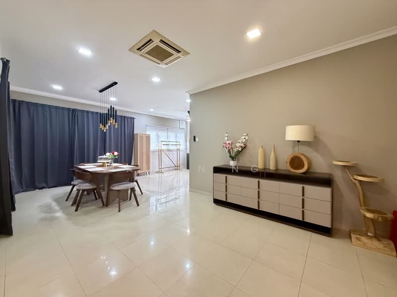 Bungalow House untuk Dijual di Bandar Mahkota Cheras (Cheras) - Aivan Ng - Dining Room - PropertyGuru.com.my