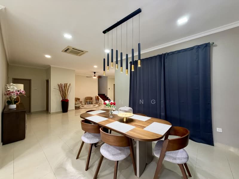 Bungalow House untuk Dijual di Bandar Mahkota Cheras (Cheras) - Aivan Ng - Dining Room - PropertyGuru.com.my