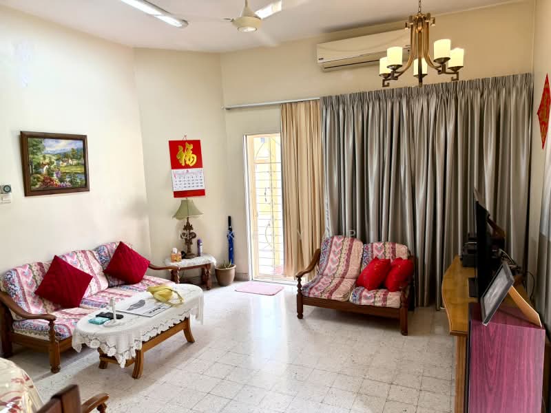 Rumah Teres untuk Dijual di Taman Mayang (Petaling Jaya) - Mike Yap - Living Room - PropertyGuru.com.my