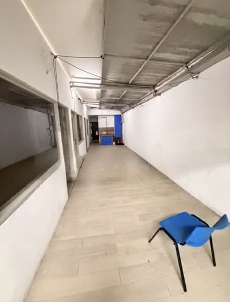 Shop / Office untuk Disewa di Cheras (Selangor) - CK Chong - Corridor - PropertyGuru.com.my