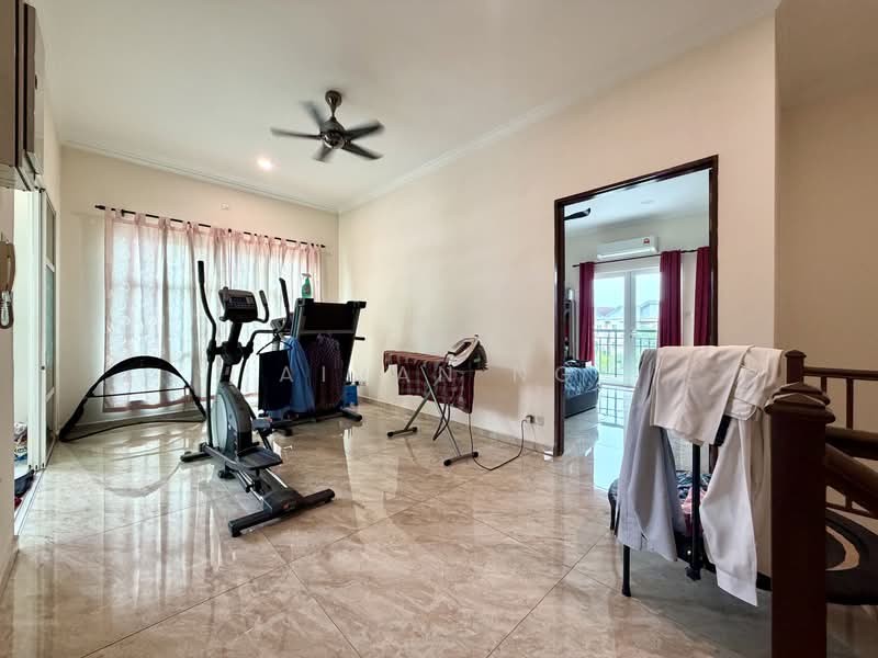 Rumah Berkembar untuk Dijual di Cheras (Selangor) - Aivan Ng - Living Room - PropertyGuru.com.my