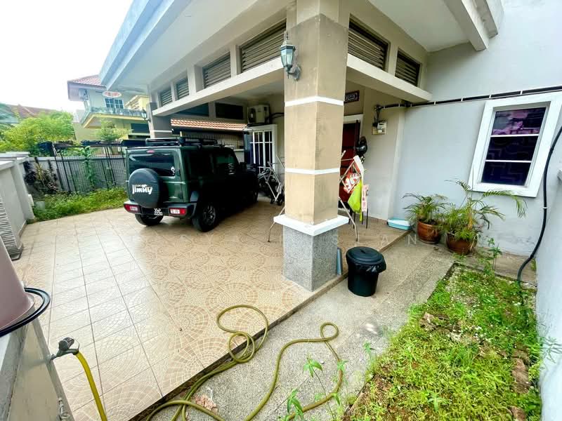 Semi-Detached House for Sale in Bandar Bukit Mahkota (Bangi) - Tasya Ruslan - PropertyGuru.com.my