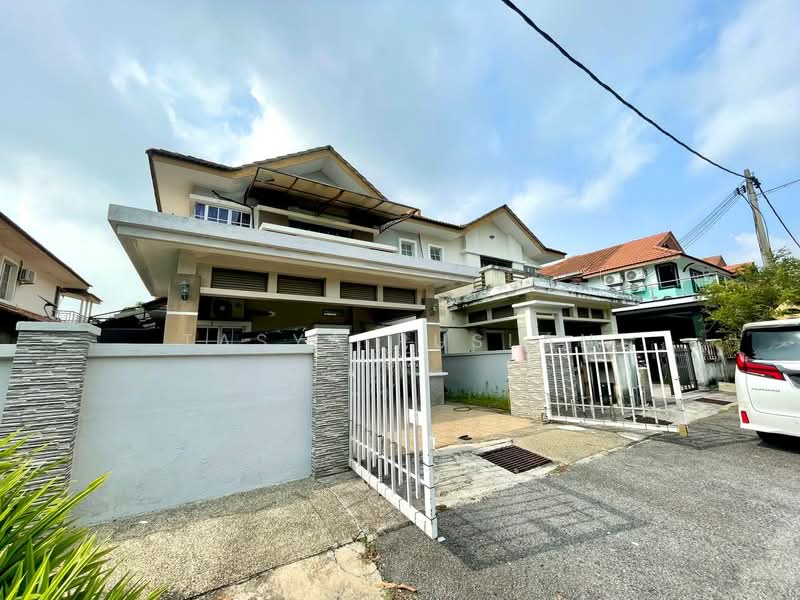 Semi-Detached House for Sale in Bandar Bukit Mahkota (Bangi) - Tasya Ruslan - PropertyGuru.com.my