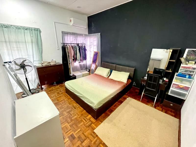 Semi-Detached House for Sale in Bandar Bukit Mahkota (Bangi) - Tasya Ruslan - PropertyGuru.com.my