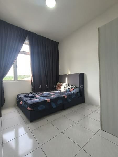 Pangsapuri untuk Disewa di Camellia Residence - June Teo - Bedroom - PropertyGuru.com.my