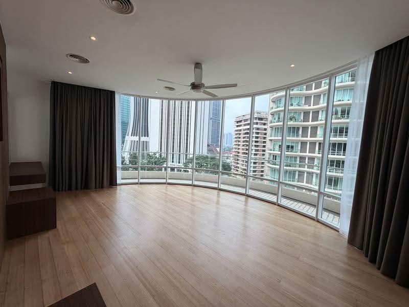 Service Residence for Rent at The Oval - CHRIS LEE - Living Room - PropertyGuru.com.my