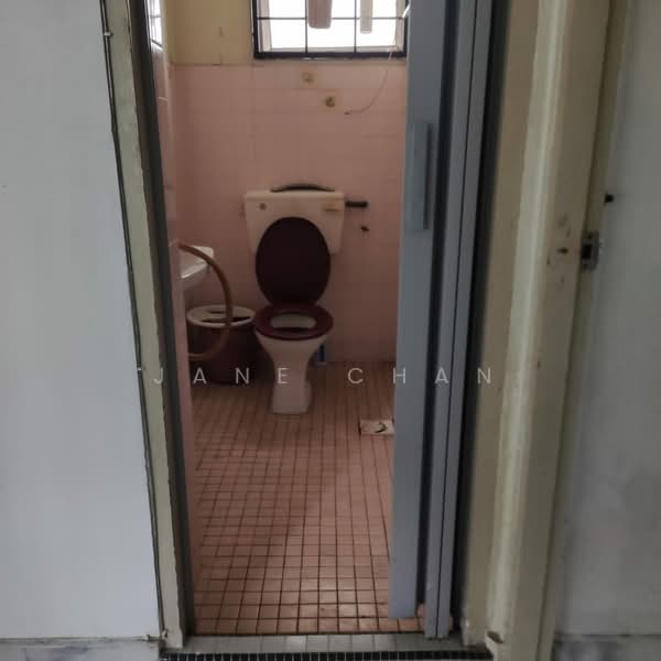 Apartment for Sale at Winner Court A - Jane Chan - Bathroom - PropertyGuru.com.my