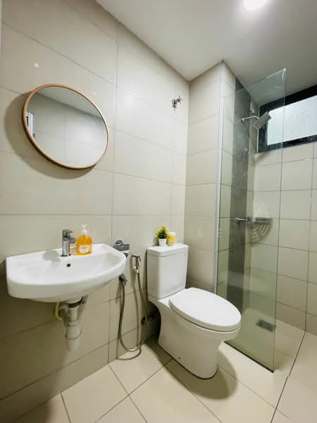 Service Residence for Sale at Sfera Residency - Mito Lee - Bathroom - PropertyGuru.com.my