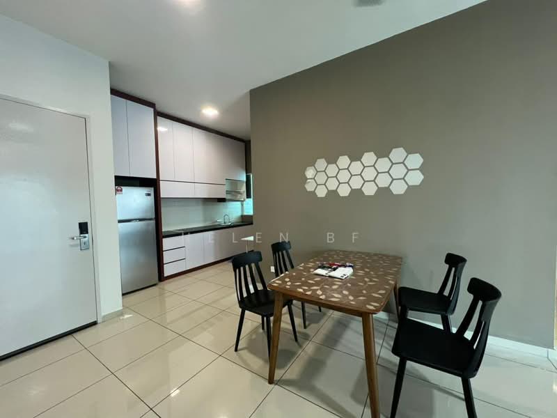 Kediaman Servis untuk Dijual di Parkland Residence - Helen BF - Kitchen - PropertyGuru.com.my