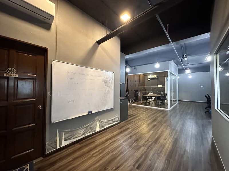Office for Rent in Bukit Jelutong (Shah Alam) - Khairil Anwar Sirajudin - Interior - PropertyGuru.com.my