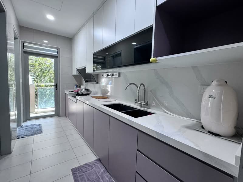 Rumah Bandar untuk Disewa di Bandar Sunway (Sunway) - Kelvin Tan - Kitchen - PropertyGuru.com.my