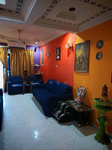 1-storey Terraced House for Sale in Taman Universiti (Skudai) - Melinda Ee - Living Room - PropertyGuru.com.my