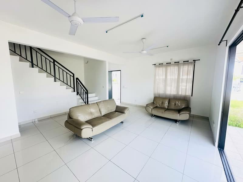 Rumah Teres 2-Tingkat untuk Dijual di Alam Sari (Bangi) - Tasya Ruslan - PropertyGuru.com.my