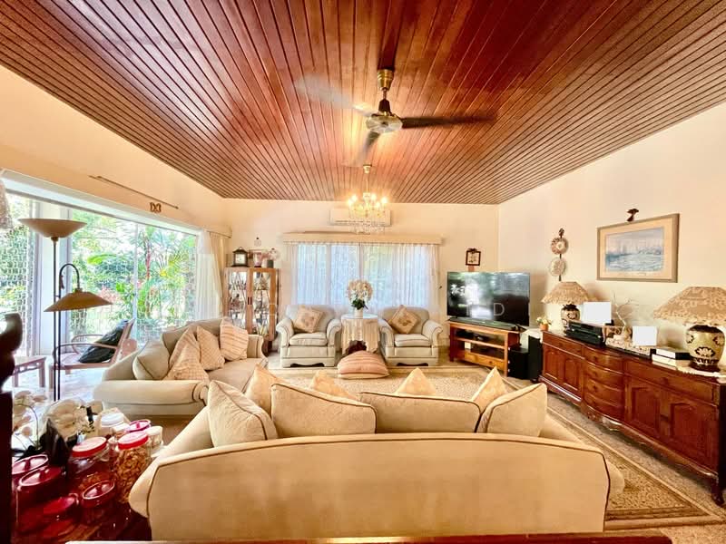Bungalow House for Sale in Seksyen 16 (Petaling Jaya) - Afiqah zaidi - Living Room - PropertyGuru.com.my